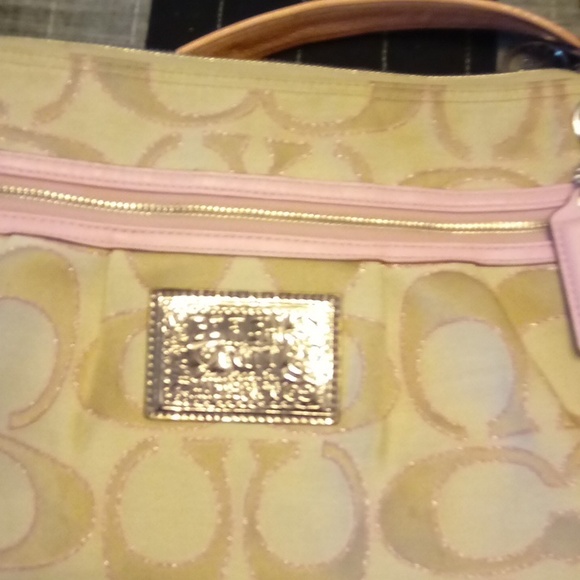 Coach Handbags - Coach handbag